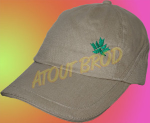Broderie d’un logo sur des casquettes pour la base de loisir de Bouconne par ATOUT BROD, Toulouse, Mondonville